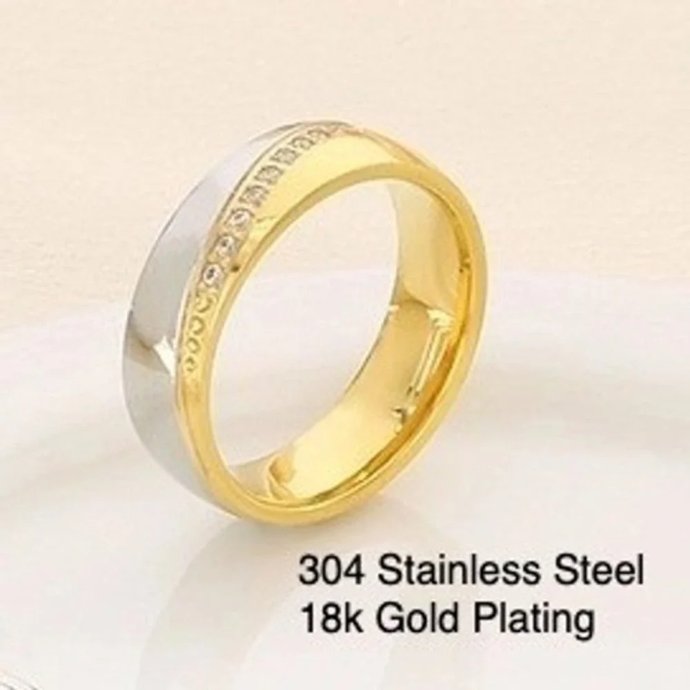 Womens Two Tone 18k Gold‎ Plated Stainless Steel Cubic Zirconia Band Ring Size 6